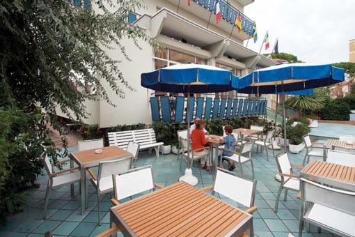Hotel Dolores Cesenatico Exterior foto
